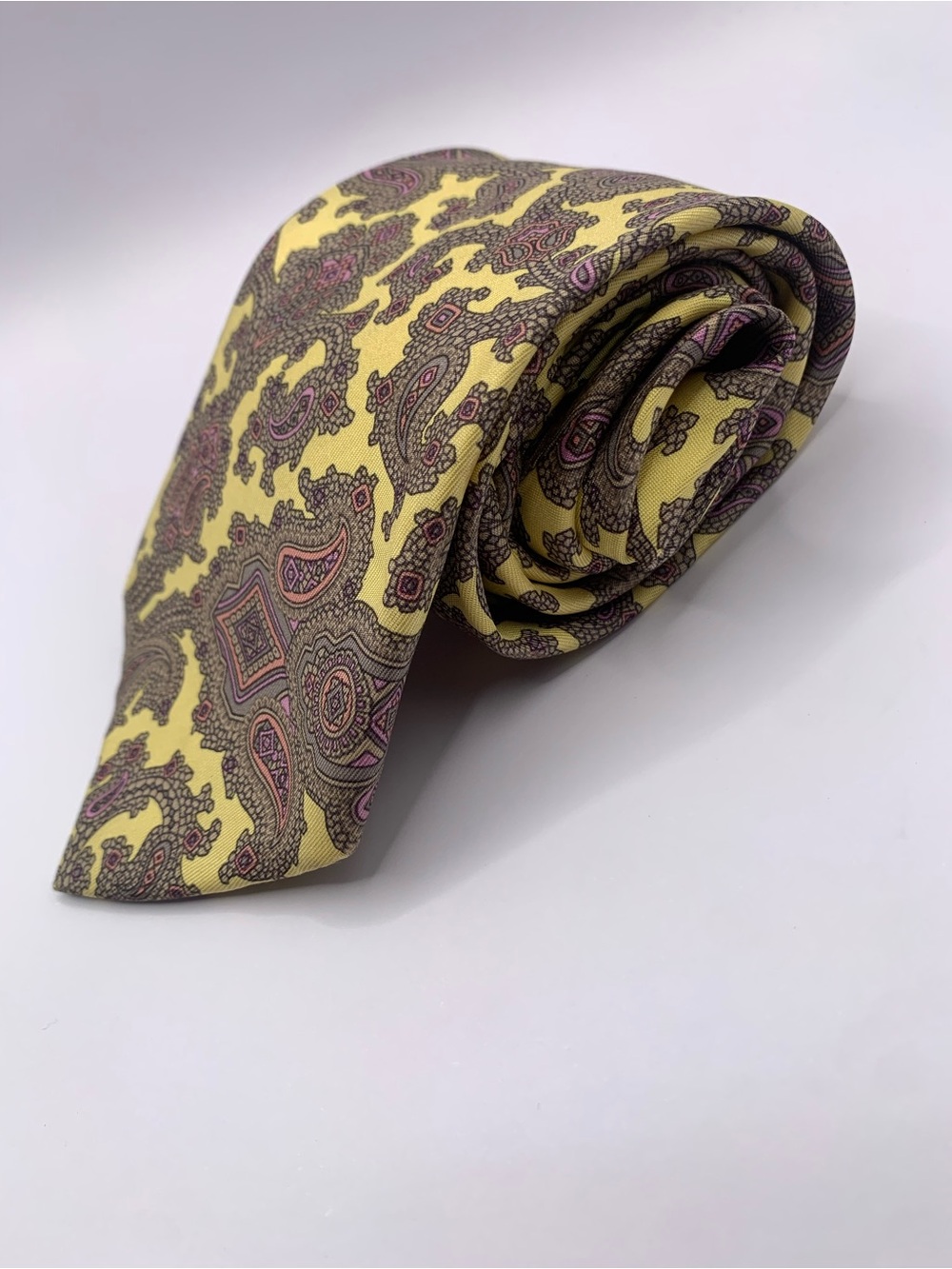 Aquascutum London Yellow Silk Tie with Purple Paisley Imported Rare Business